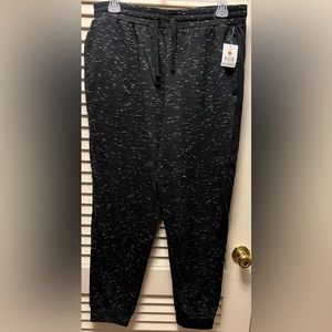 MENS PROP-LAYER XL black with white design. 40 inches long